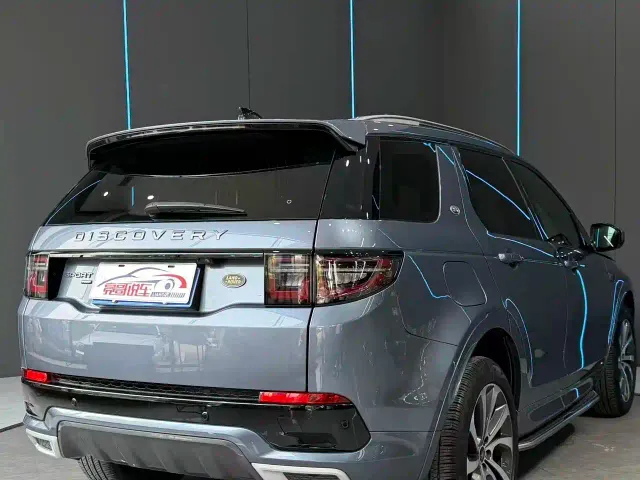 Land Rover Discovery Sport — Фото автомобиля 6