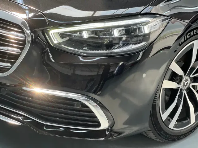 Mercedes-Benz S-Class — Фото автомобиля 3