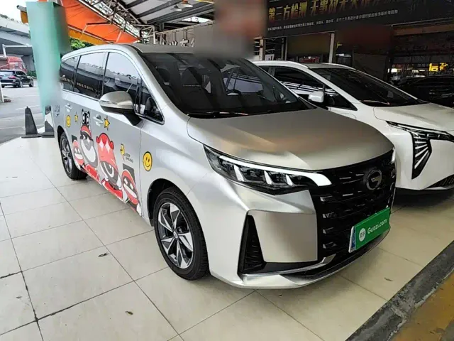 GAC Trumpchi M6 — Фото автомобиля 3