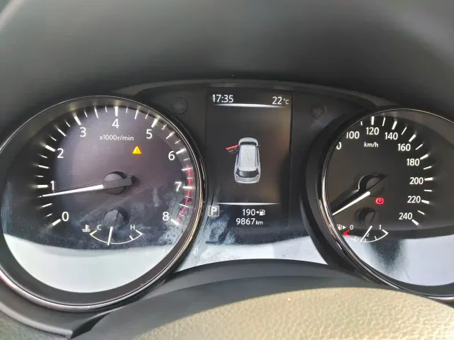 Nissan X-Trail — Фото автомобиля 10