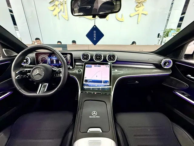 Mercedes-Benz C-Class — Фото автомобиля 4