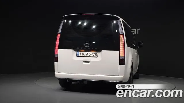Hyundai Staria Staria Lounge 9 мест — Фото автомобиля 4