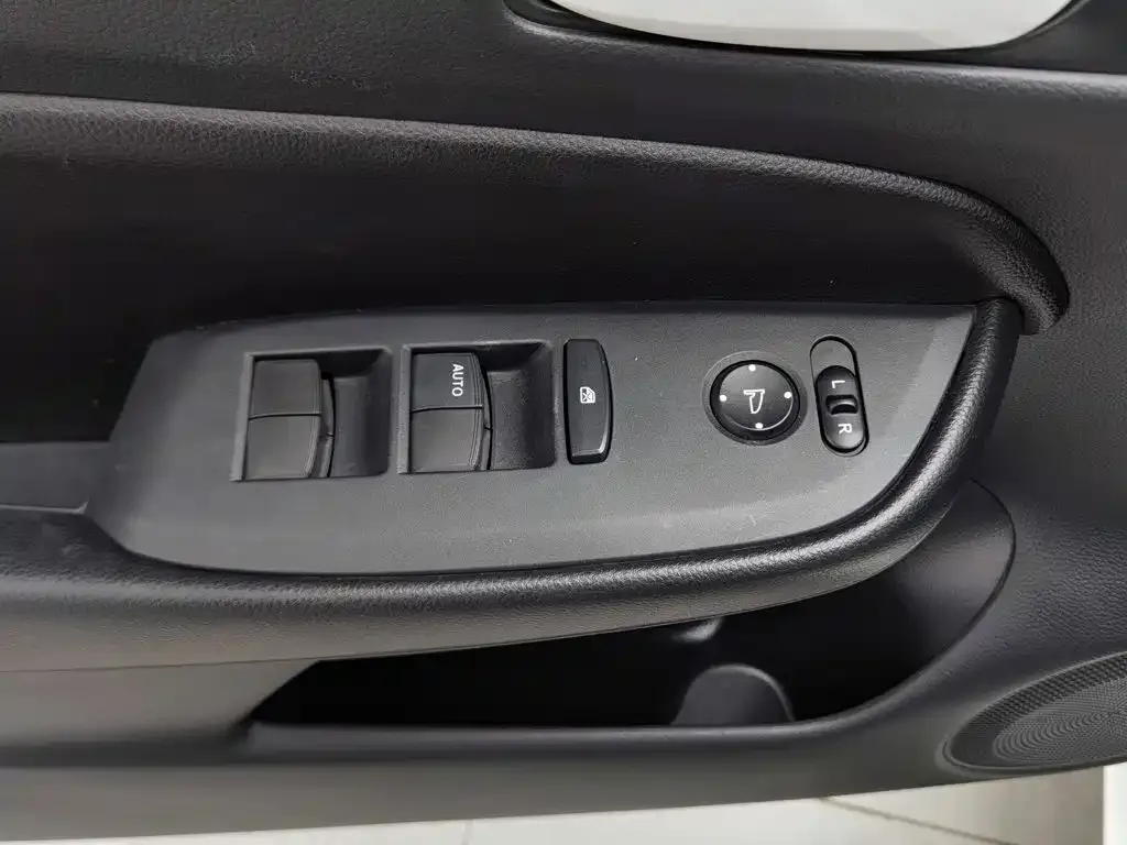 Honda Fit 2021 1.5L CVT Trend Edition — Фото автомобиля 9