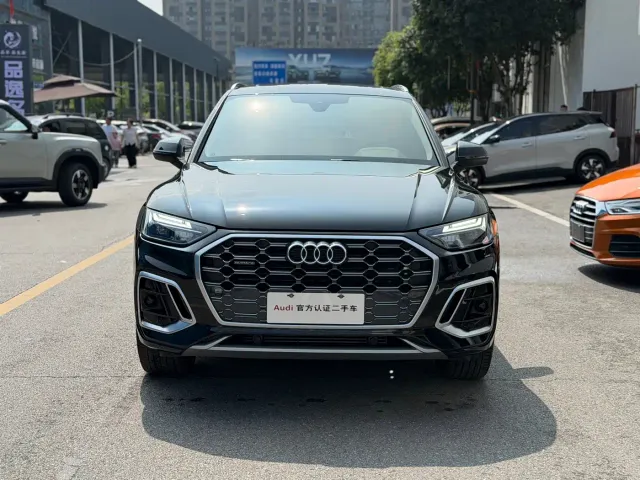 Audi Q5L — Фото автомобиля 2