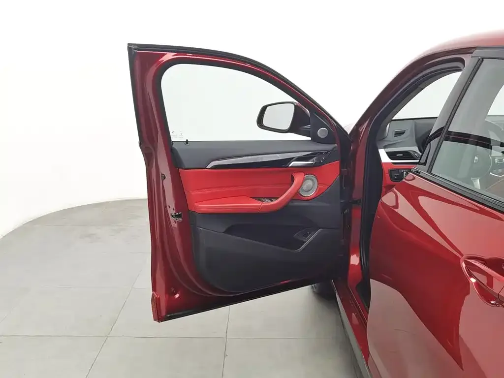 BMW BMW X2 2022 sDrive25i M Sport Package — Фото автомобиля 8
