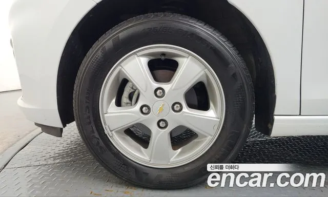 Chevrolet Spark — Фото автомобиля 5