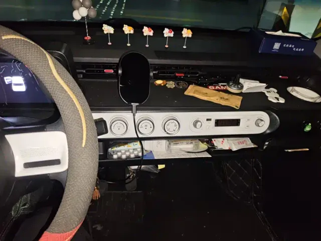 Wuling Hongguang Mini EV — Фото автомобиля 9