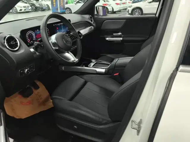 Mercedes-Benz GLB-Class — Фото автомобиля 9