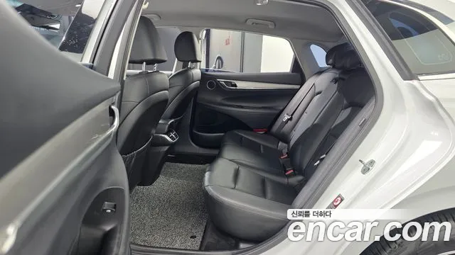 Hyundai Grandeur Новый Grandeur IG 3.0 LPi (Для проката) — Фото автомобиля 11