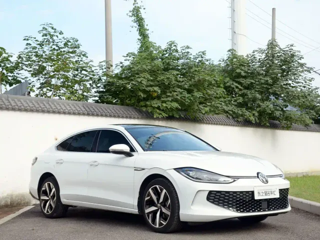 Volkswagen Lamando — Фото автомобиля 3