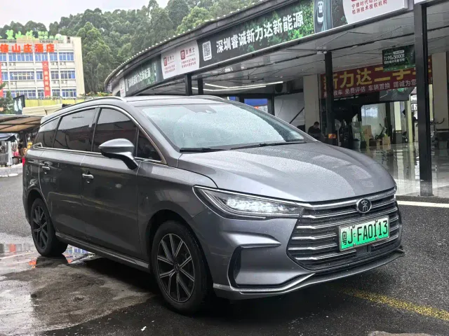 BYD Song MAX — Фото автомобиля 3