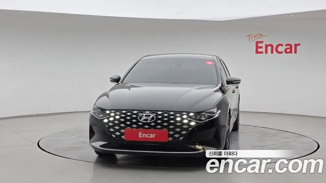 Hyundai Grandeur (New) Hybrid — Фото автомобиля 3