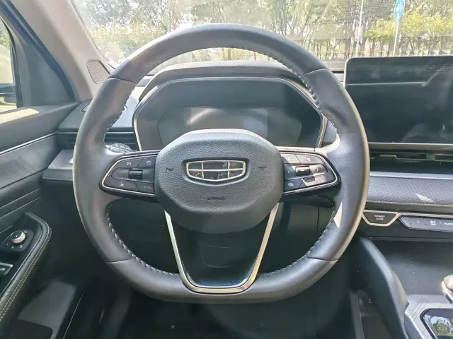 Geely Xingrui — Фото автомобиля 15
