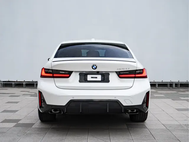 BMW 3 Series — Фото автомобиля 6