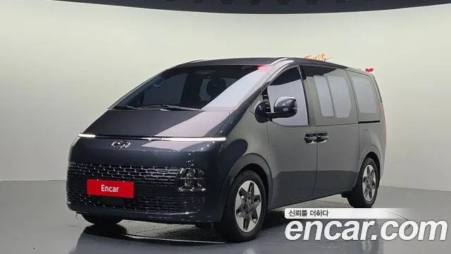 Фотография автомобиля — Hyundai Staria