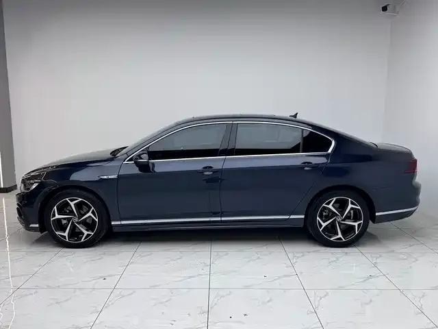 Volkswagen Magotan — Фото автомобиля 2