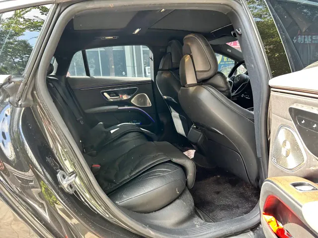 Mercedes-Benz EQS — Фото автомобиля 13