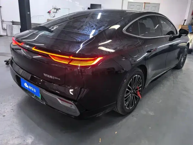 Geely Galaxy Xingyao 8 — Фото автомобиля 3
