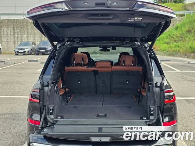 BMW X7 — Фото автомобиля 20