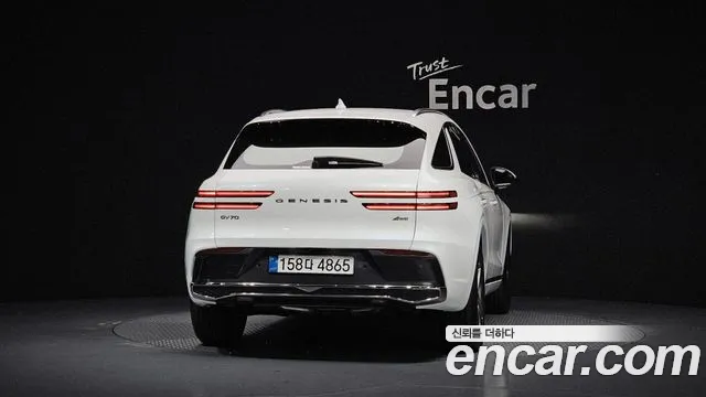 Genesis GV70 — Фото автомобиля 4