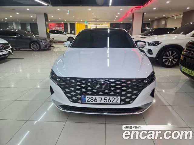 Hyundai Grandeur Grandeur (New) — Фото автомобиля 3