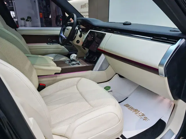 Land Rover Range Rover — Фото автомобиля 16