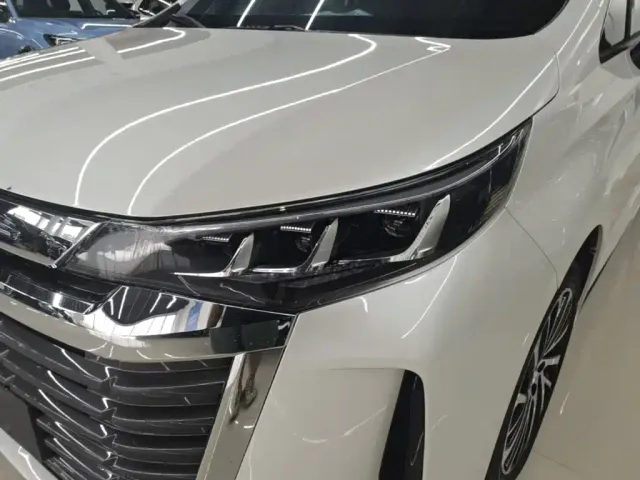 GAC Trumpchi M6 — Фото автомобиля 23