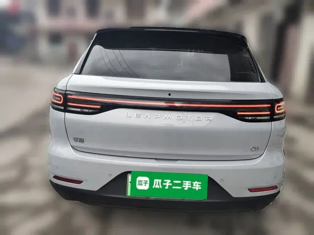Leapmotor C11 — Фото автомобиля 5