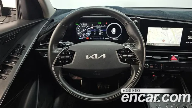 Kia Niro — Фото автомобиля 13