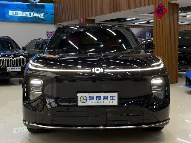 Changan Qiyuan Q07 — Фото автомобиля 2
