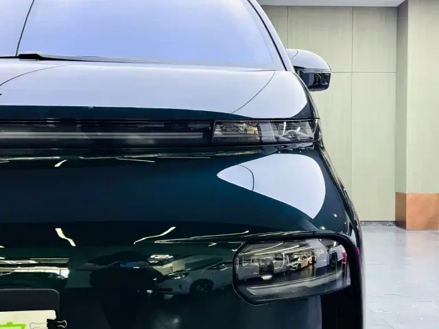 Geely Yizhen L380 — Фото автомобиля 7