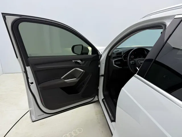 Audi Audi Q3 2022 35 TFSI Progressive Dynamic — Фото автомобиля 9