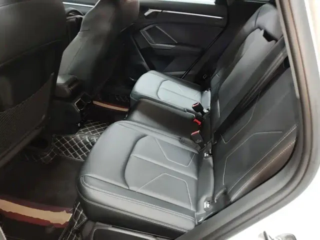 Audi Q3 — Фото автомобиля 16