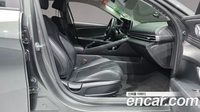 Hyundai AVANTE Avante (CN7) — Фото автомобиля 11