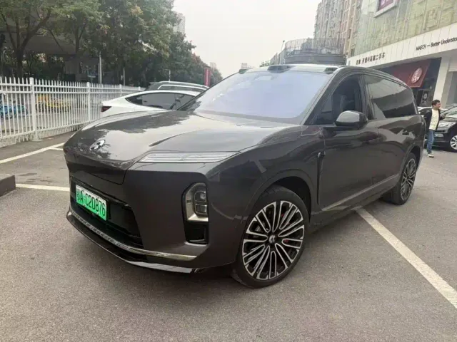 Фотография автомобиля — Nio ES8
