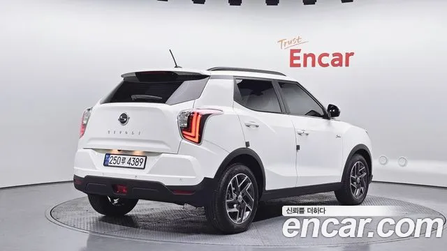 KG_Mobility_Ssangyong TIBOLI Very New Tivoli Бензин 1.5 2WD — Фото автомобиля 2