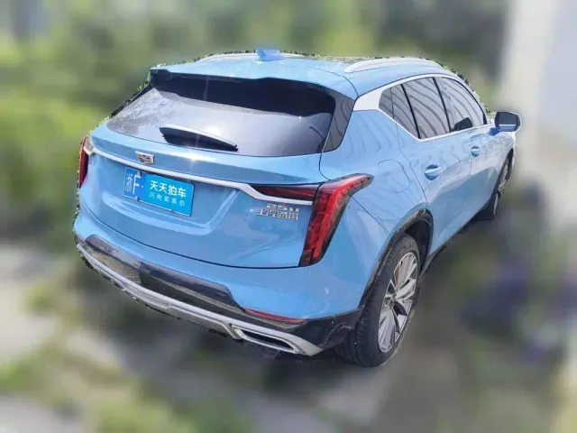 Cadillac GT4 — Фото автомобиля 2