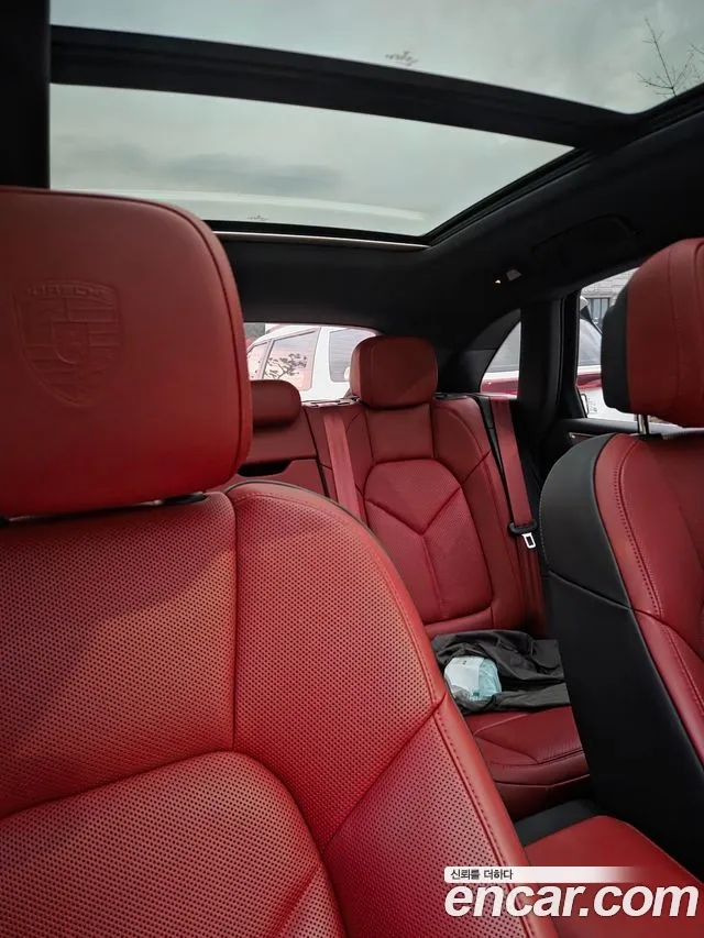 Porsche Macan — Фото автомобиля 9