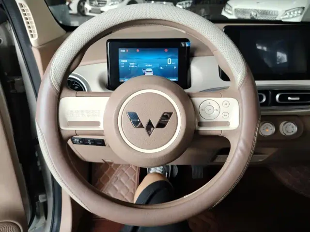 Wuling Hongguang Mini EV — Фото автомобиля 15