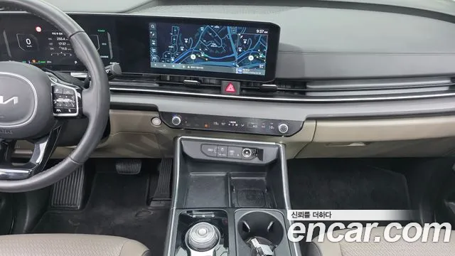Kia Carnival Generation 4 — Фото автомобиля 14