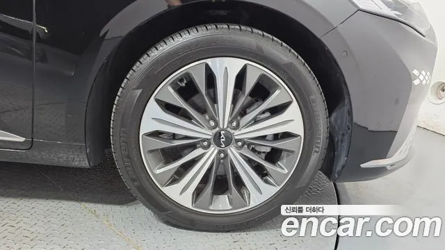 Kia K8 K8 Hybrid — Фото автомобиля 6