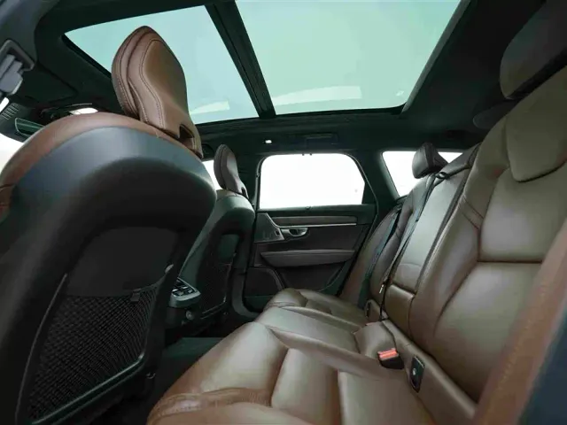 Volvo Volvo V90 2024 Cross Country B5 AWD Premium Edition — Фото автомобиля 20