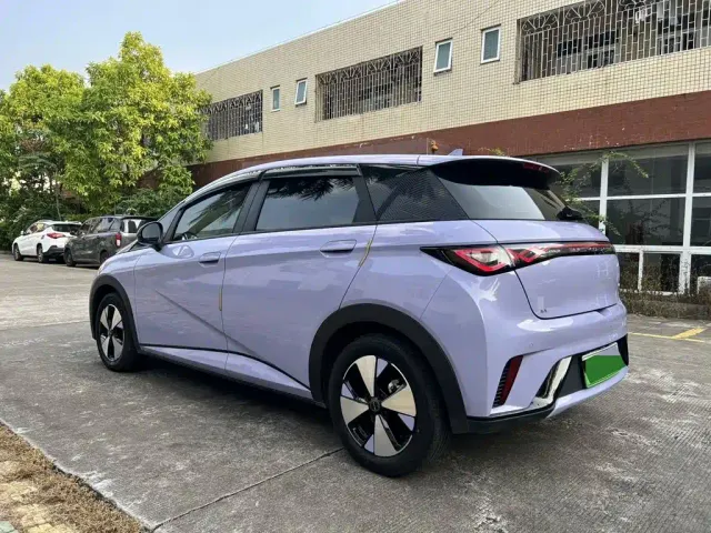 BYD Dolphin — Фото автомобиля 9