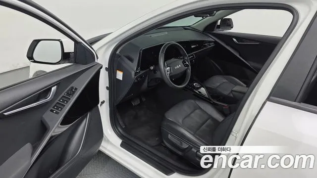 Kia Niro New — Фото автомобиля 15