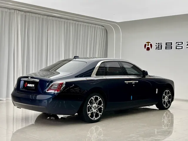 Rolls-Royce Ghost — Фото автомобиля 23
