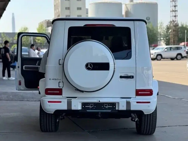 Mercedes-Benz G-Class — Фото автомобиля 4