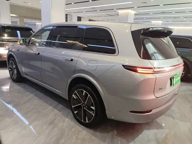 Li Auto L9 — Фото автомобиля 4