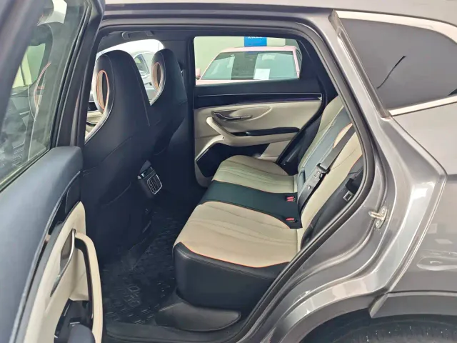 BYD Song PLUS — Фото автомобиля 4