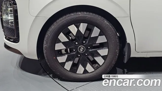 Hyundai Staria — Фото автомобиля 5