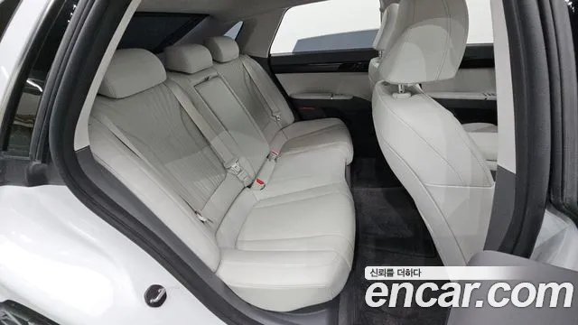 Hyundai Grandeur GN7 — Фото автомобиля 17